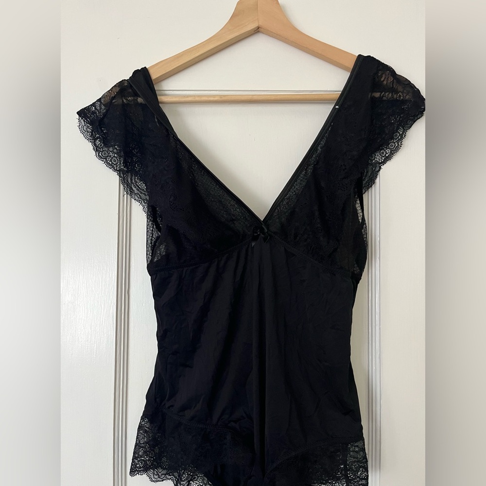 French Bodysuit with lace details